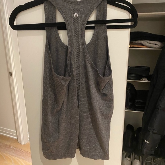 Lululemon Swiftly Tech Racerback Tank - Grey - Sz. 6 - Picture 4 of 6